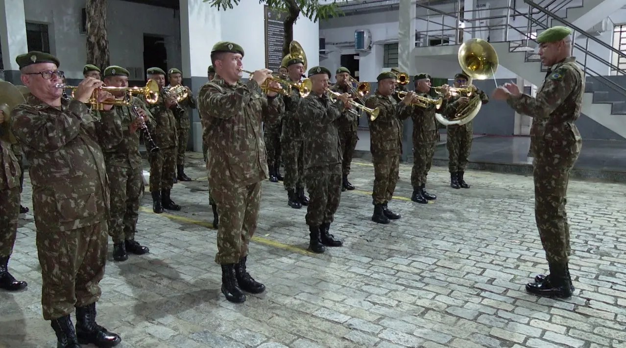 10ª Região Militar realiza cerimônia para celebrar Dia do Exército Brasileiro, em Fortaleza