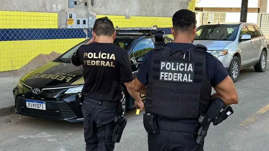 Polícia Federal e Anatel encerram rádio clandestina que atuava em Massapê, no Ceará