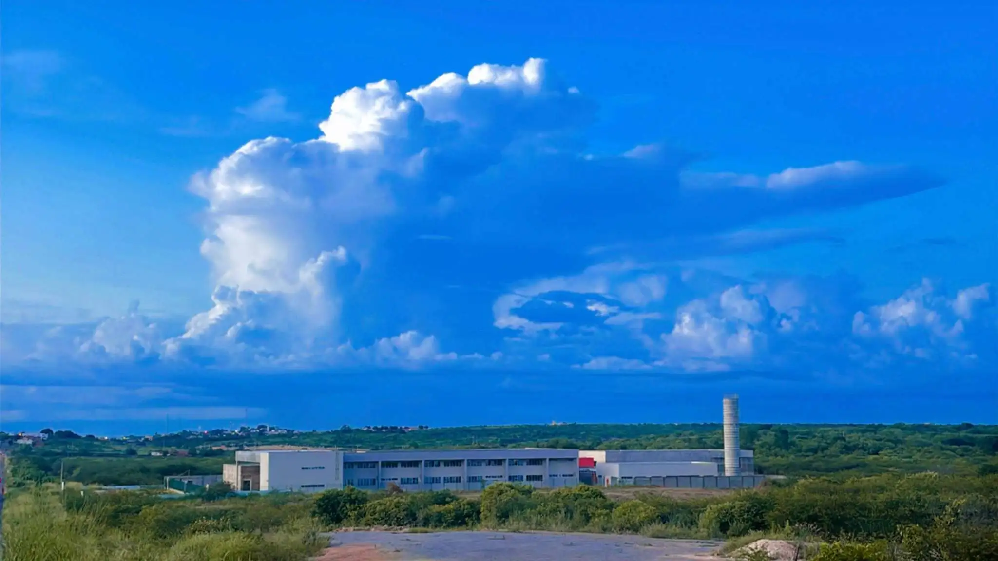 Fortaleza deve ter chuvas isoladas durante a madrugada e início da manhã, diz Funceme