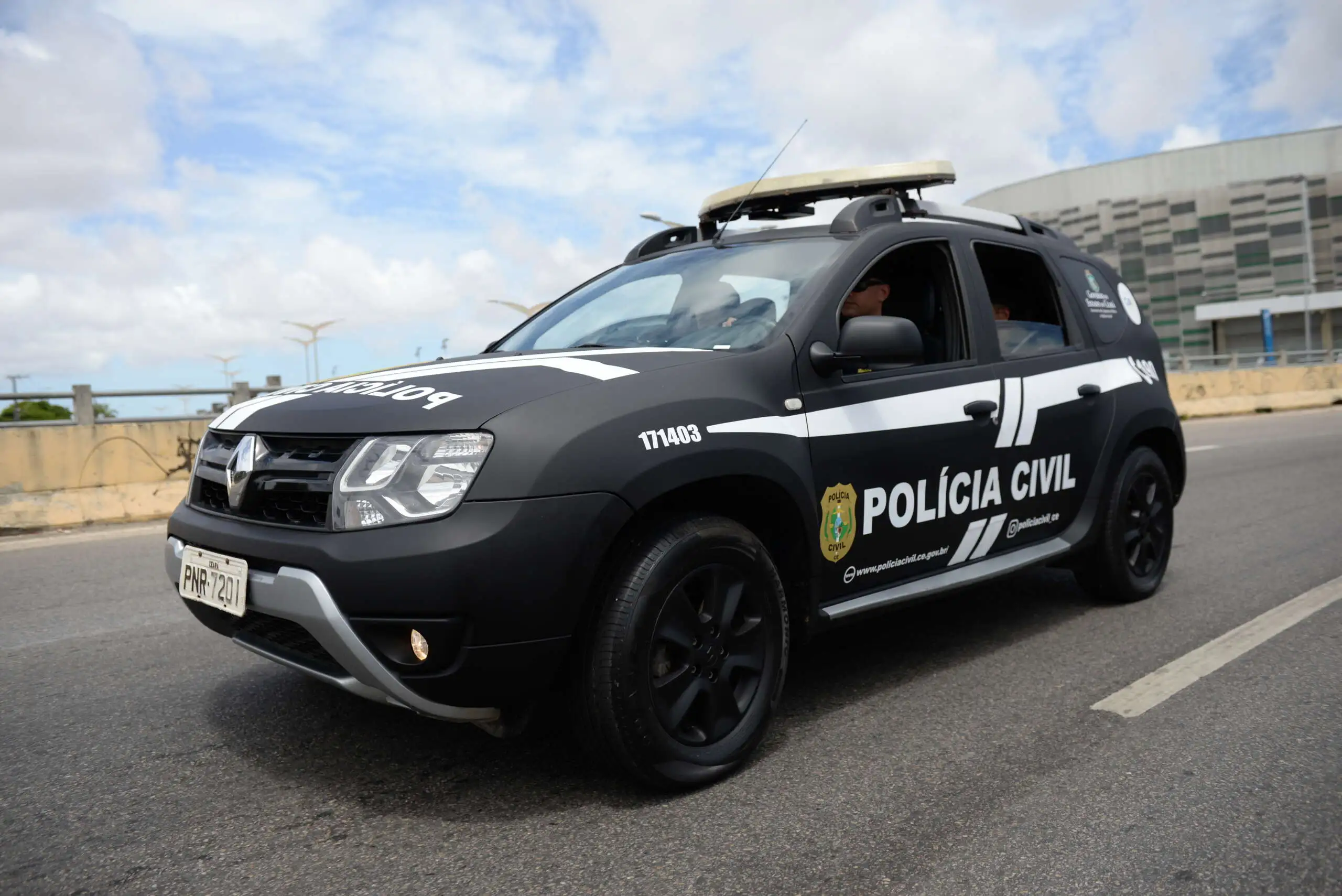 Polícia prende cinco integrantes de grupo criminoso em Fortaleza, incluindo dois CACs