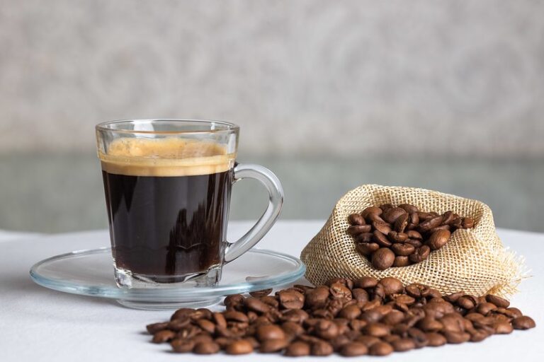 Preço do café sobe 80,2% em 12 meses até abril, maior alta desde o Plano Real