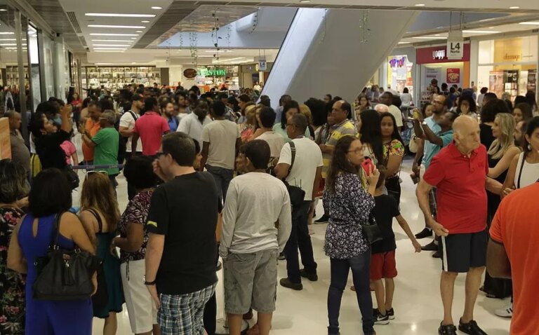 Fortaleza tem Dia Livre de Impostos com descontos de até 70% nesta quinta (29); veja lojas participantes