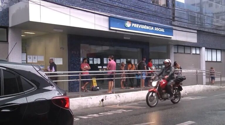 INSS começa a notificar nove milhões de aposentados e pensionistas por descontos indevidos
