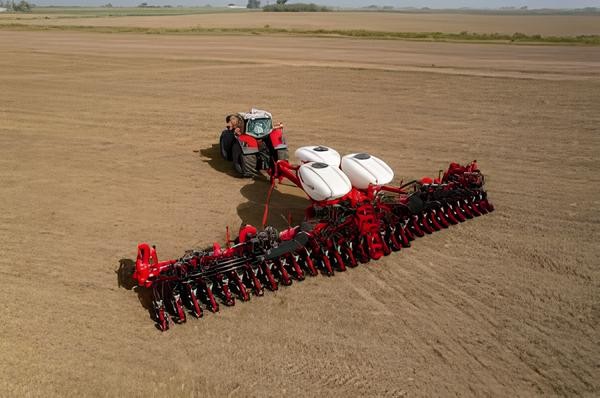 Bons negócios na Agrishow faz fabricante argentina de plantadeiras a investir no Brasil
