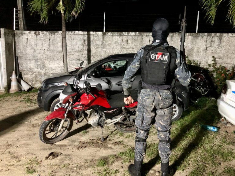 Motociclista por app é feito refém após terminar corrida solicitada por criminosos no Eusébio