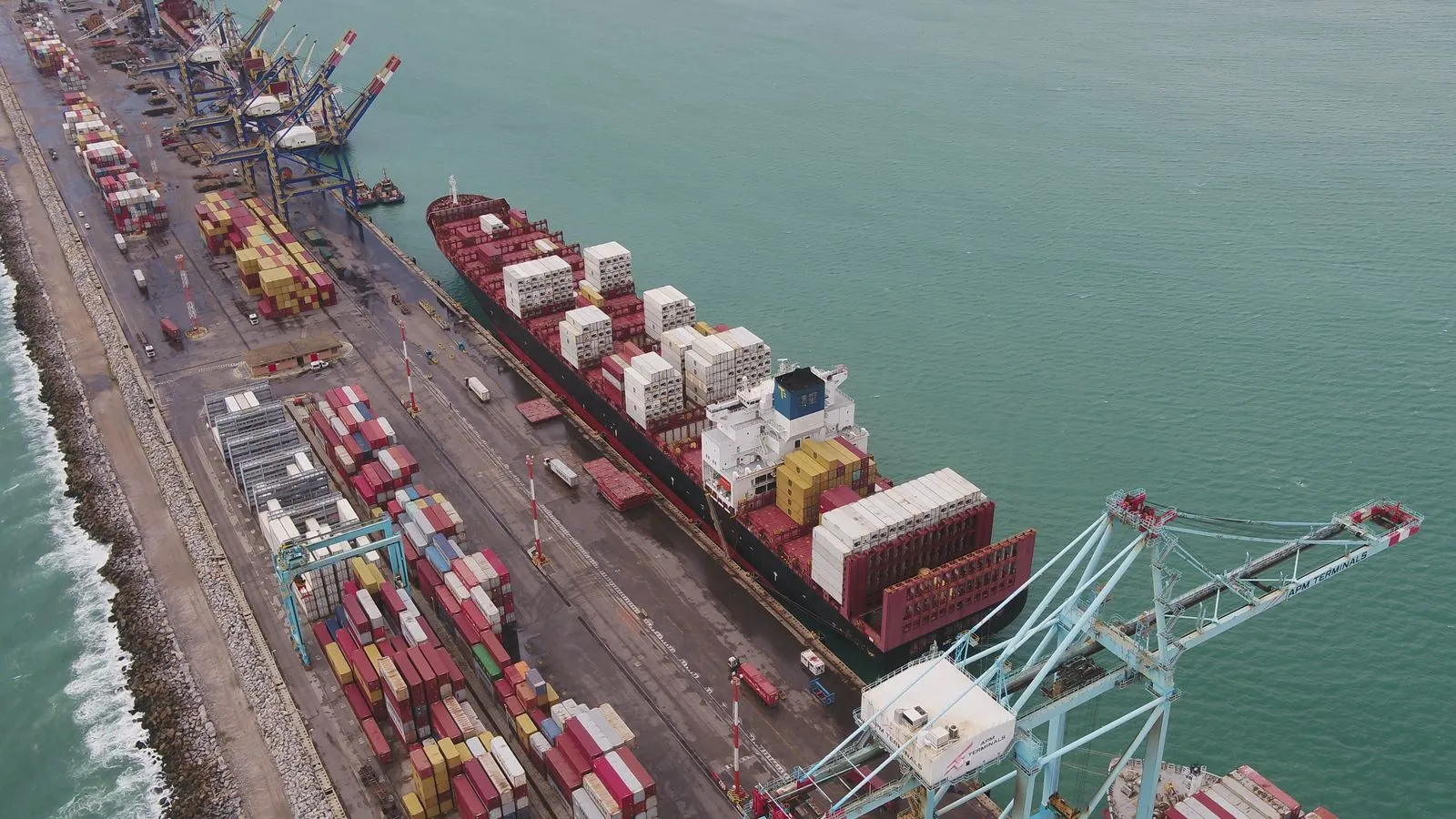 Porto do Pecém registra melhor quadrimestre da história com crescimento de 37%