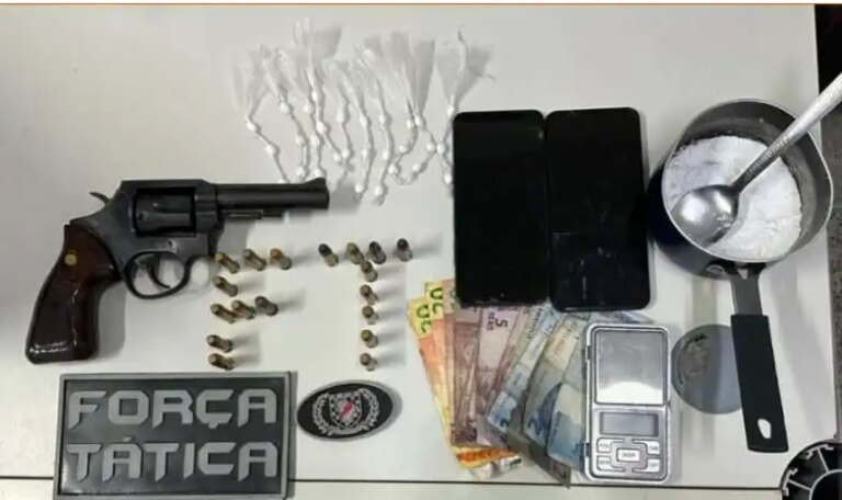 Suspeito foge e abandona drogas e arma em residência na Granja Portugal
