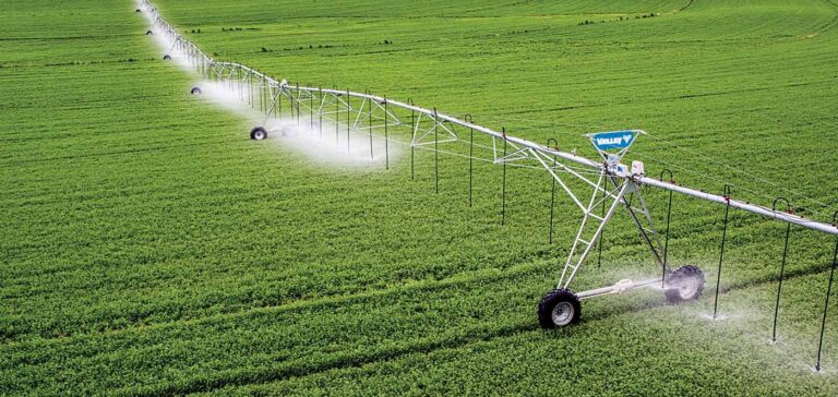 Aluguel de pivôs de irrigação une empresas dos EUA e Brasil