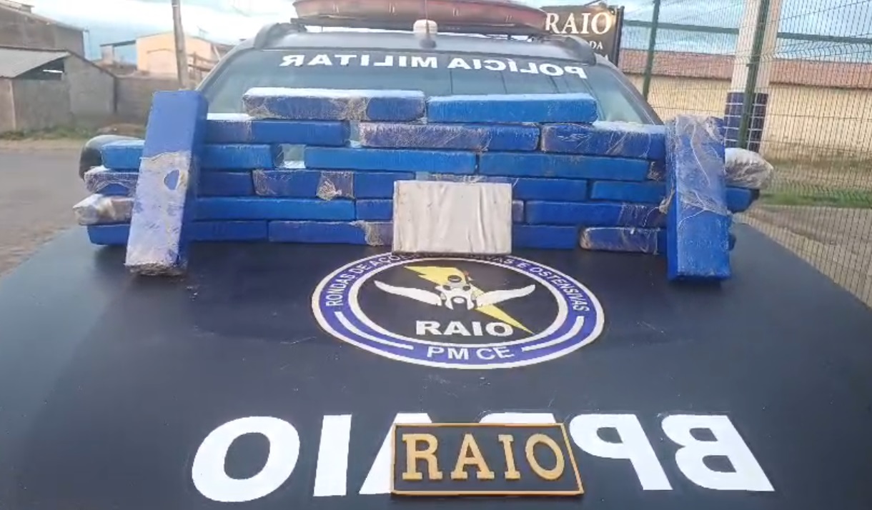 Dois homens são presos com 21 kg de drogas em Lavras da Mangabeira, no Ceará