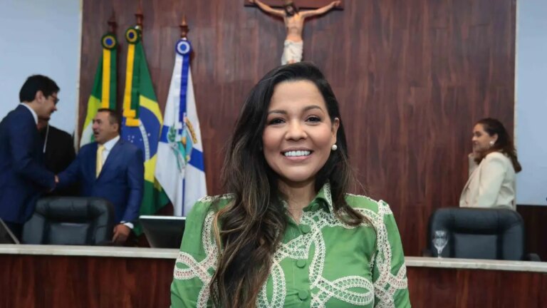 Com apoio de Michelle e Valdemar, Priscila Costa deve ser candidata ao Senado