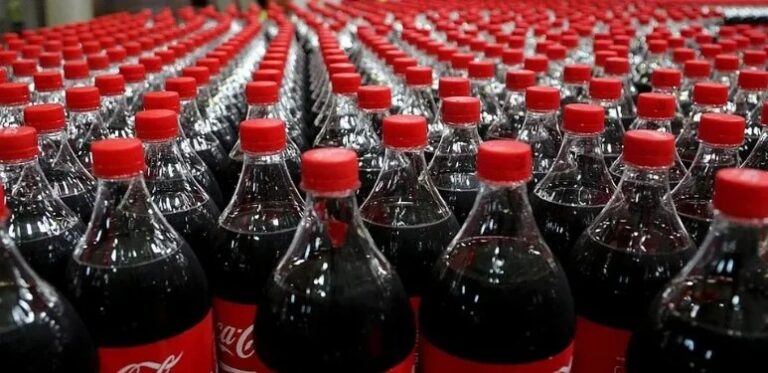 Retomada da produção em fábrica da Coca-Cola no Ceará é autorizada