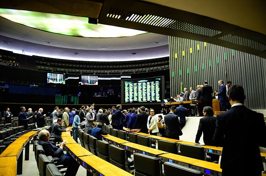 Congresso derruba veto do governo à isenção de FIIs e Fiagros na reforma tributária