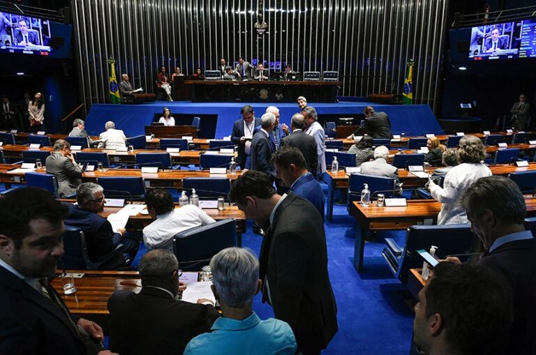 Senado aprova aumento do número de deputados federais de 513 para 531