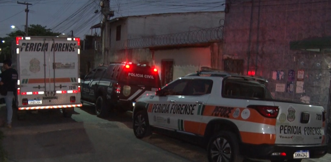 Homem é executado dentro de casa na frente da esposa e filhos, em Fortaleza