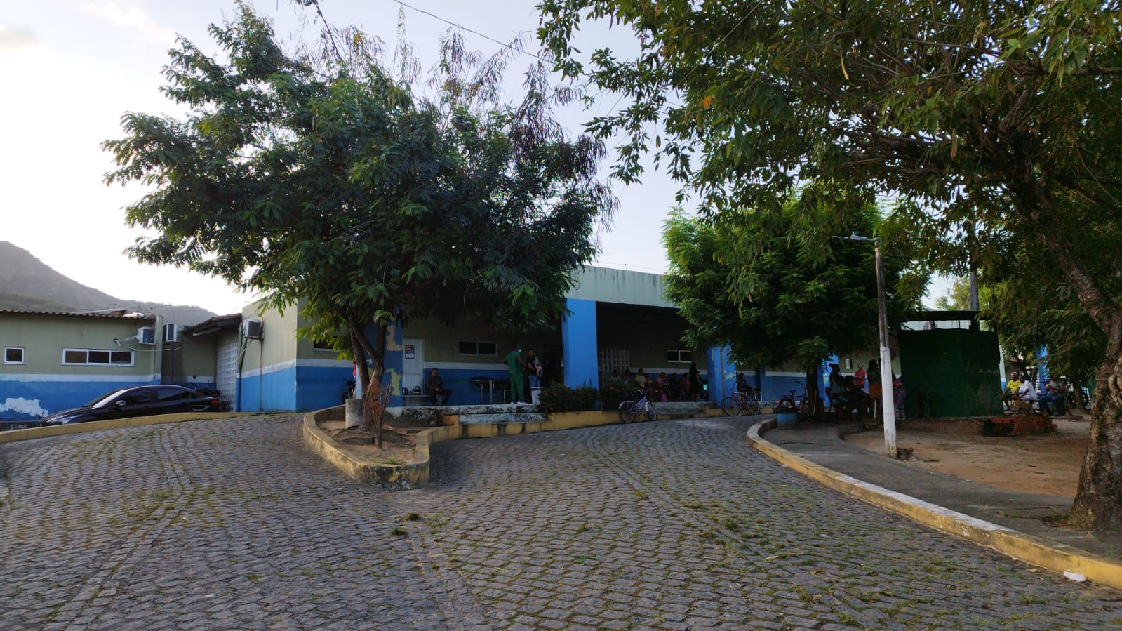 Homem cai de poste sobre cerca e tem corpo atravessado por estaca em Maranguape