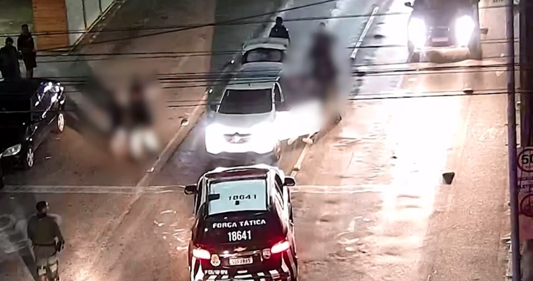 Motorista por aplicativo é resgatado após ser feito refém por três horas no próprio carro, em Fortaleza