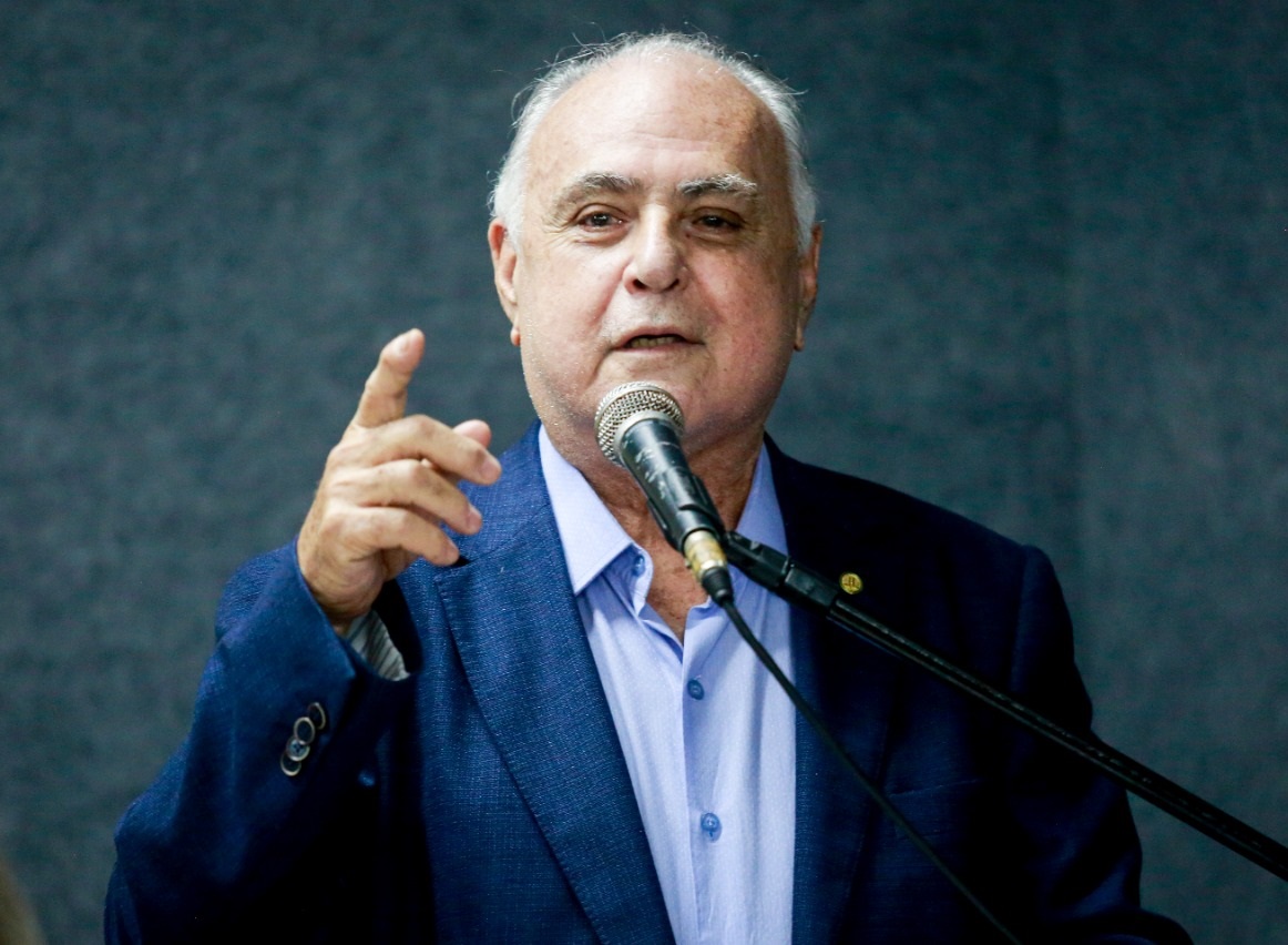 Roberto Pessoa receberá homenagem em Juazeiro do Norte por serviços à cidade e devoção a Padre Cícero