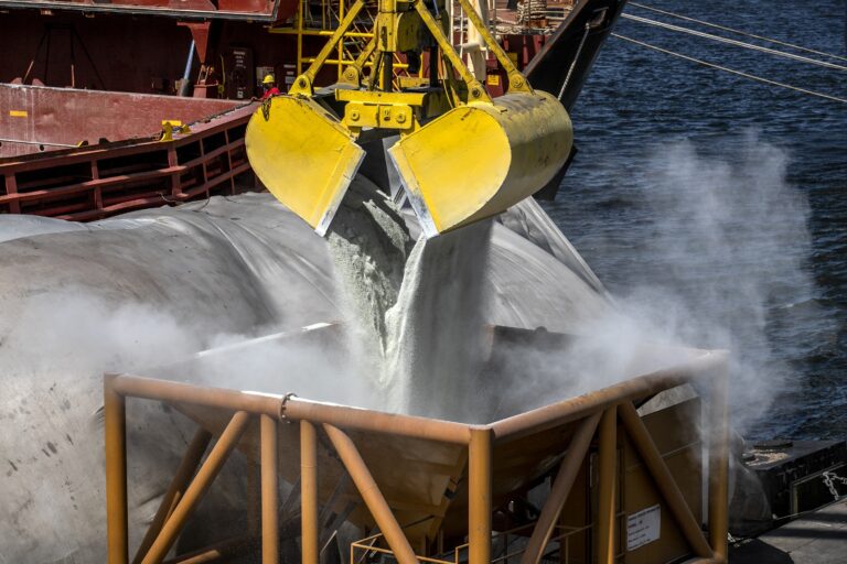 Mercado de fertilizantes pode ter desaceleração das importações e alta dos preços