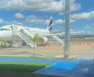 Latam cancela voo lotado entre Juazeiro do Norte e Fortaleza e revolta passageiros no CE