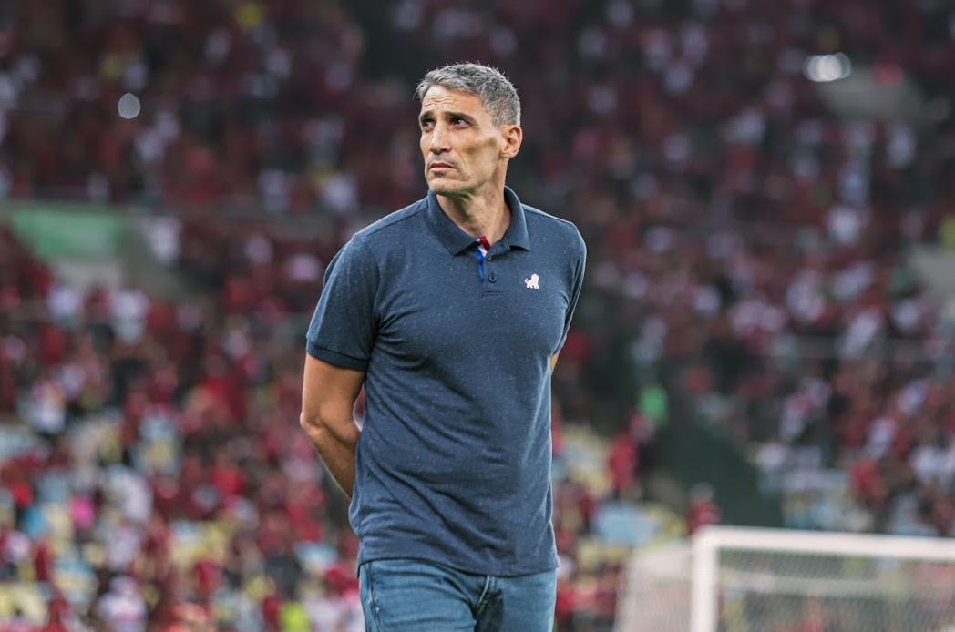 Vojvoda é demitido do Fortaleza após derrota no Clássico-Rei