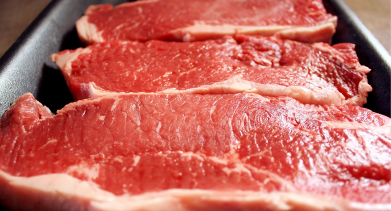 Indústria de proteína animal vê risco ao setor em reciprocidade de tarifas contra os EUA