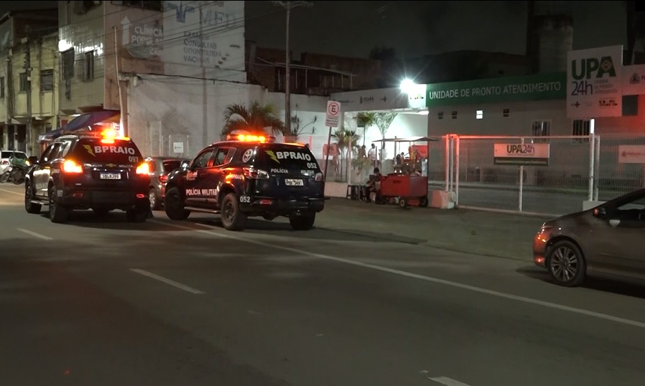 Pai e filha de 7 anos são baleados por criminosos em moto na Barra do Ceará