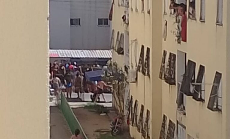 Em mais um dia de violência no Vicente Pinzón, homem é morto a tiros na porta de casa