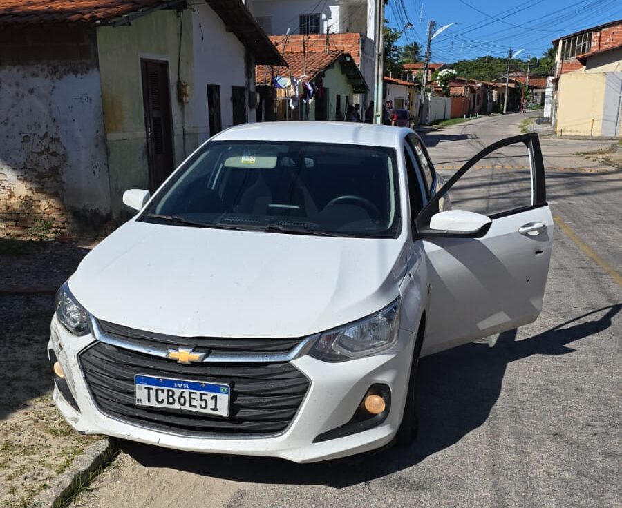 Após matar mulher chefe do tráfico em Aquiraz (CE), criminosos são perseguidos e baleados; um deles morreu