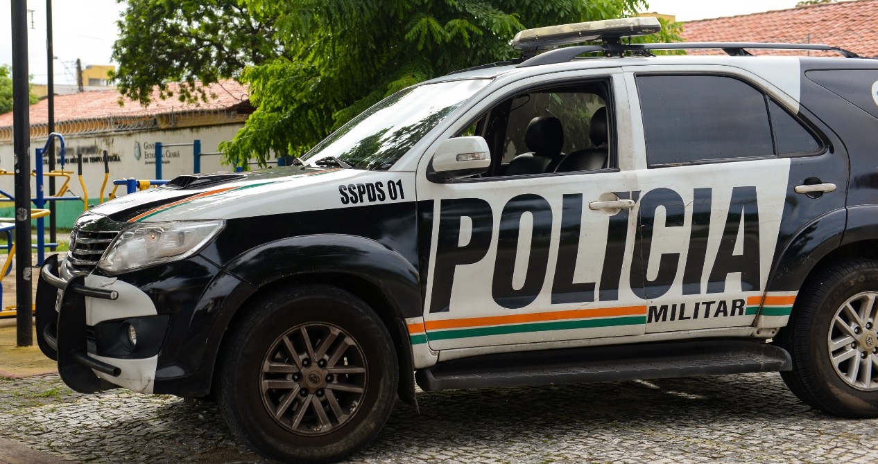 Pai e filho são mortos a tiros dentro de casa em Forquilha, no interior do Ceará