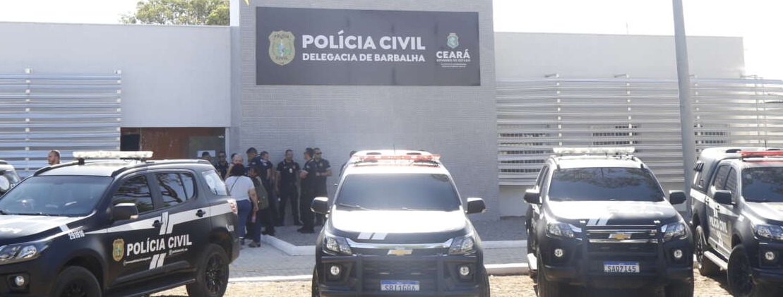 Homem é preso por agredir irmã de 14 anos em Barbalha/CE; irmão que tentou impedir o ato também foi agredido