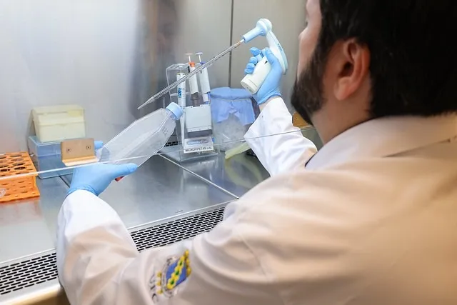 Pesquisa da UFC com nanotecnologia desenvolve tratamento ao câncer com menos efeitos colaterais