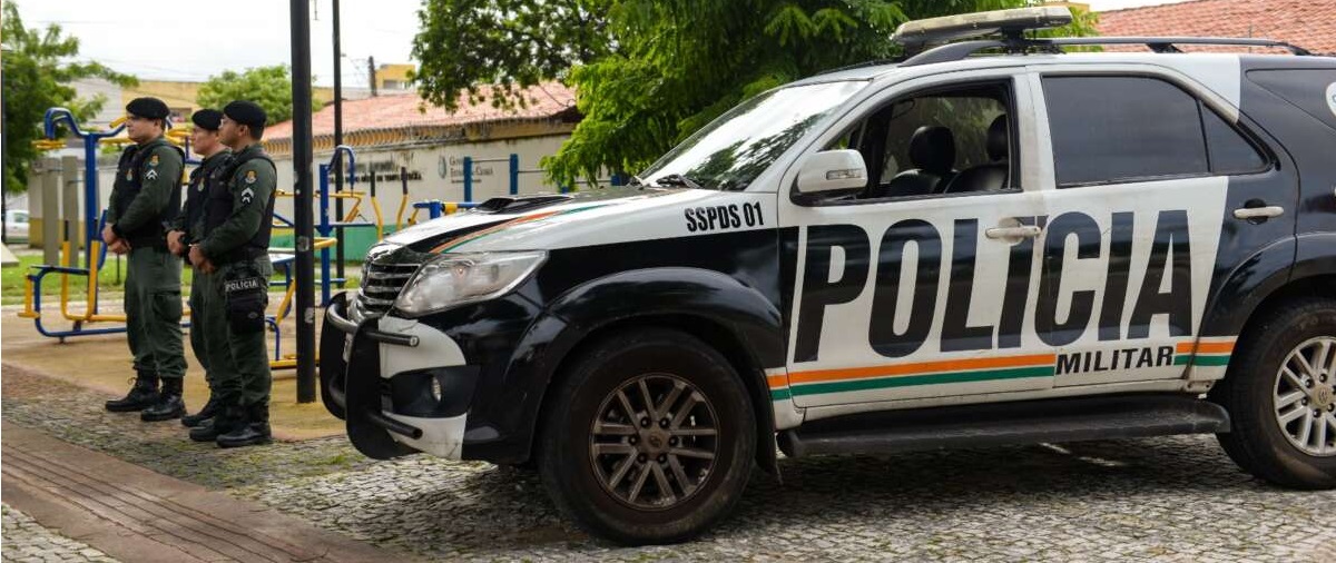 Jovem de 20 anos com 15 passagens pela polícia é preso por matar duas pessoas em Fortaleza