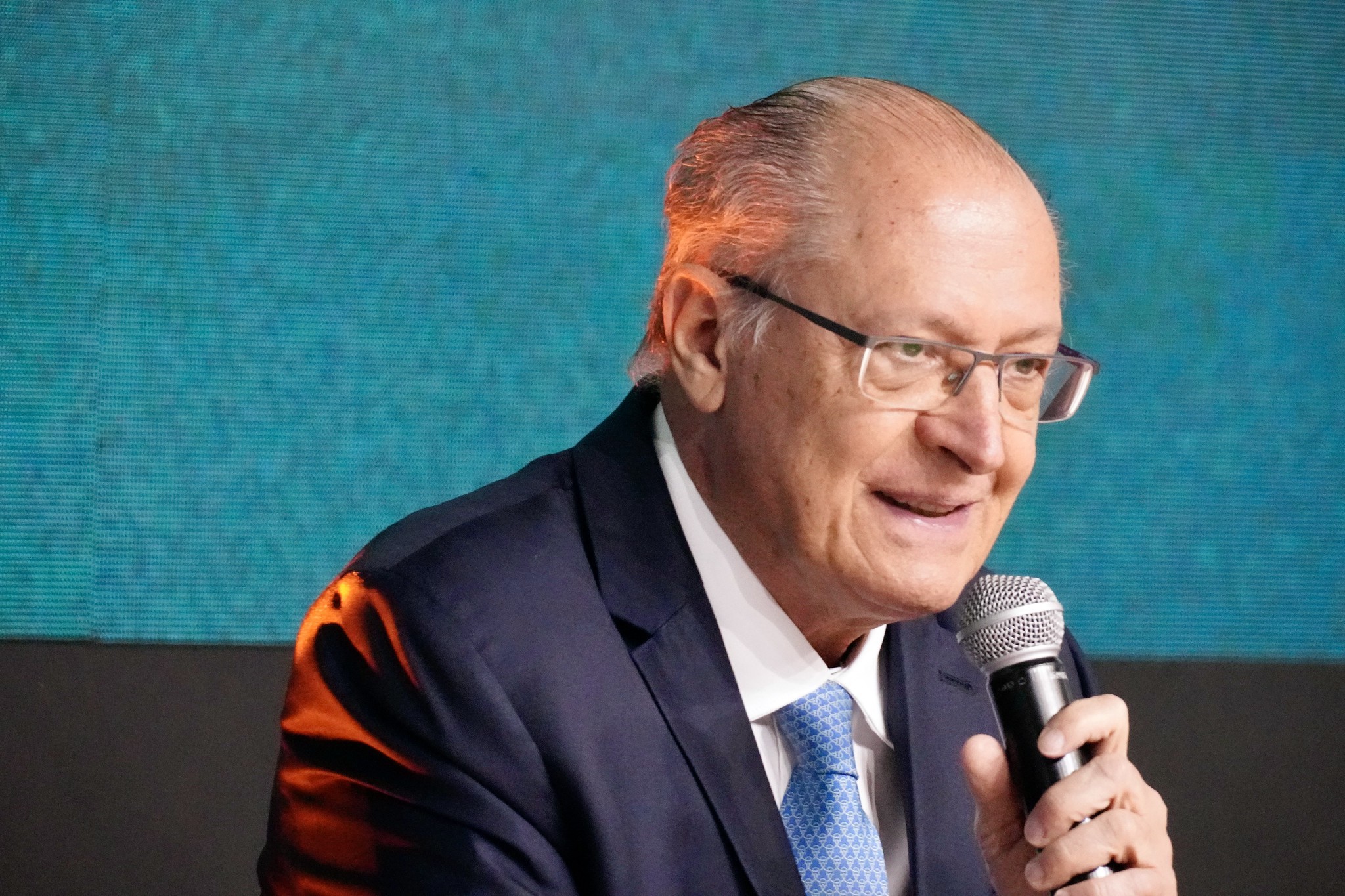 Alckmin diz que prioridade não é retaliar os EUA, mas resolver tarifa injusta