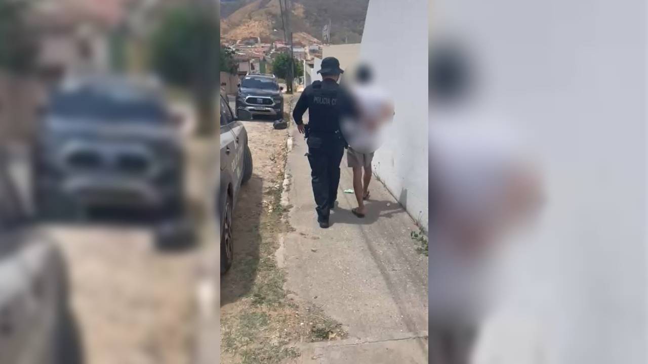 Cinco pessoas são presas por envolvimento com facção e extorsão a comerciantes em Itapajé, no Ceará