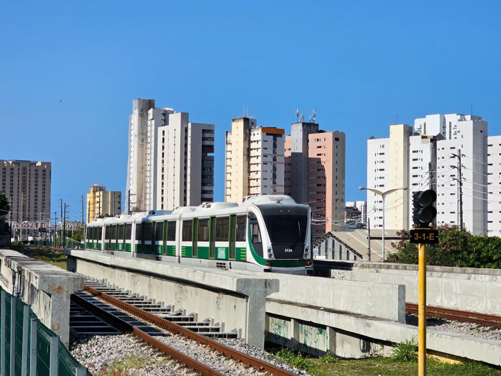 Metrô e VLTs funcionam normal no feriado de 15 de agosto no Ceará