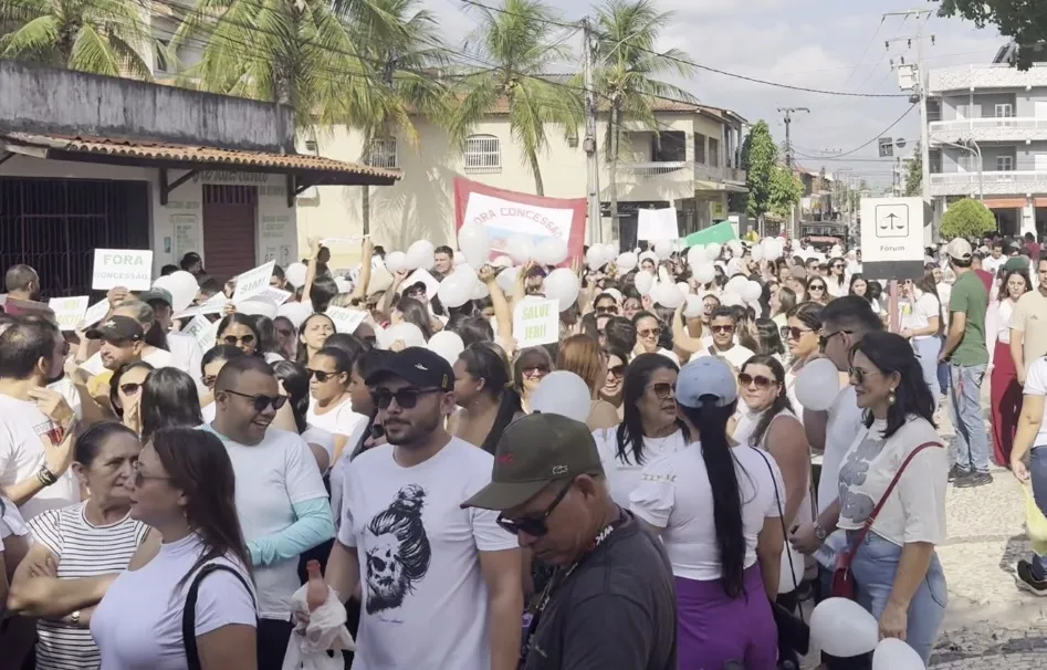 Antes de julgamento, moradores de Jericoacoara protestam contra taxa de acesso à vila, no Ceará