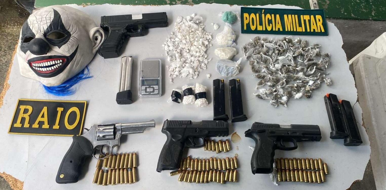 Dois adolescentes são capturados em Caucaia/CE com armas, drogas e moto roubada