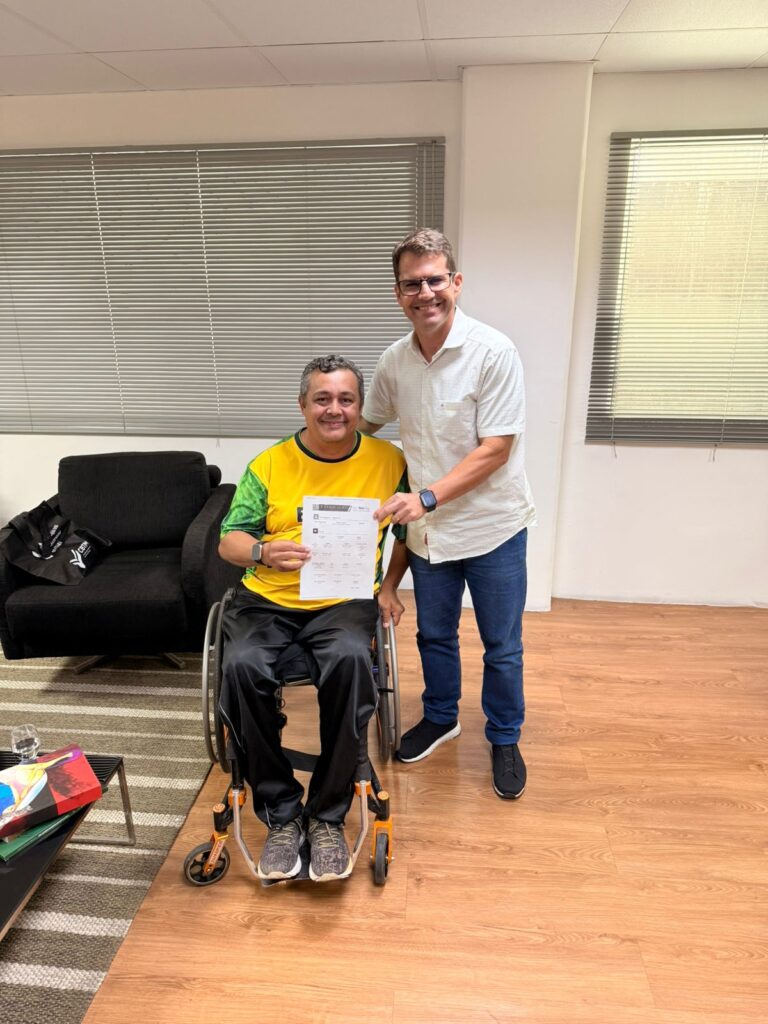Sesporte concede passagens aéreas para atleta de Tênis de Mesa Paralímpico