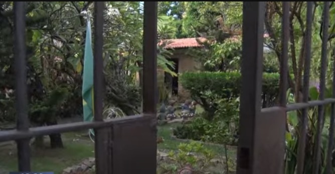 Casal investigado em latrocínio da “Casa do Papai Noel” é preso por roubo e associação criminosa