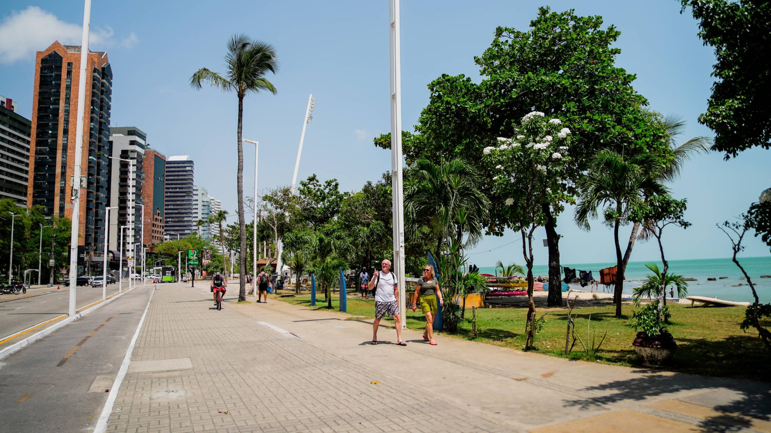 Mesmo fora da alta estação, Fortaleza segue entre os destinos mais buscados do Brasil