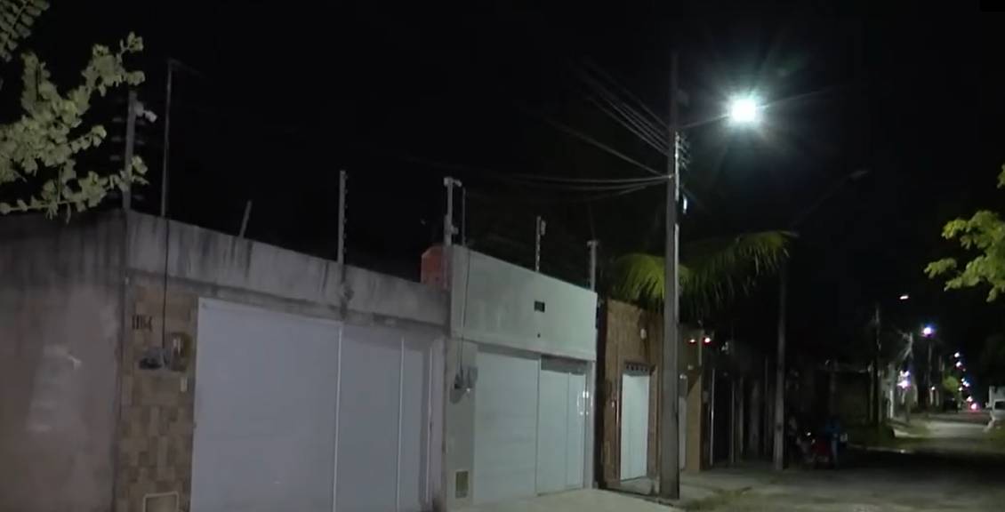 Moradores do bairro Ancuri, em Itaitinga, denunciam invasões frequentes a residências