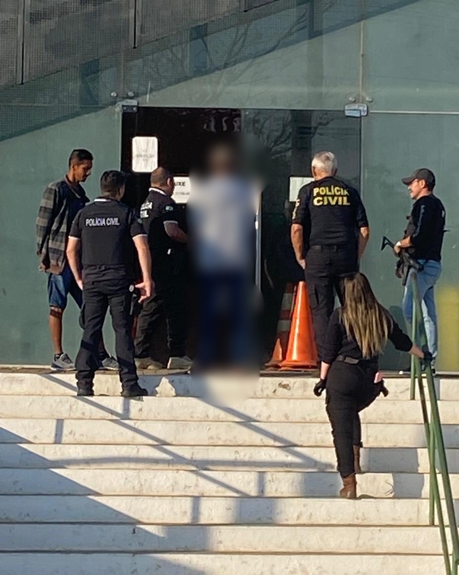 Crise de ansiedade leva à prisão de pai e tio por estupro de adolescentes no interior do Ceará