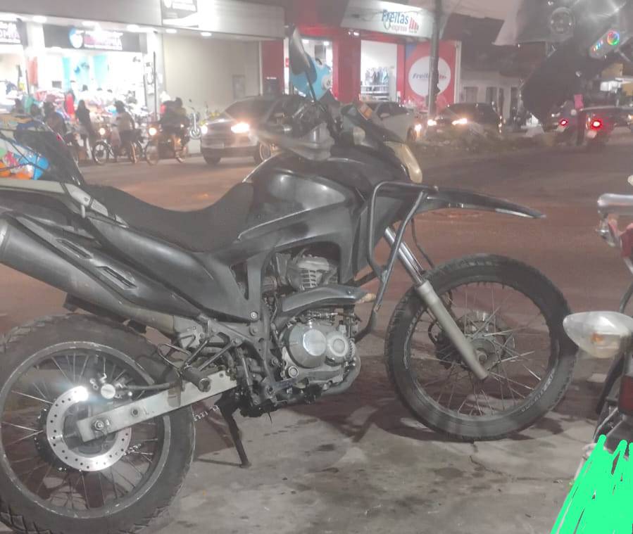 Motociclista por aplicativo tem moto roubada sob ameaça de arma em Fortaleza