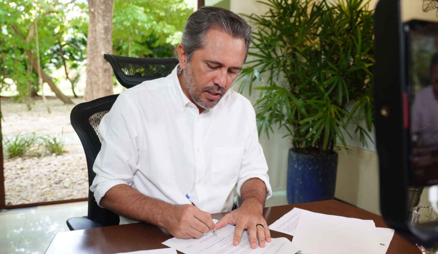 Elmano antecipa feriado do Dia do Servidor Público para 27 de outubro, segunda-feira