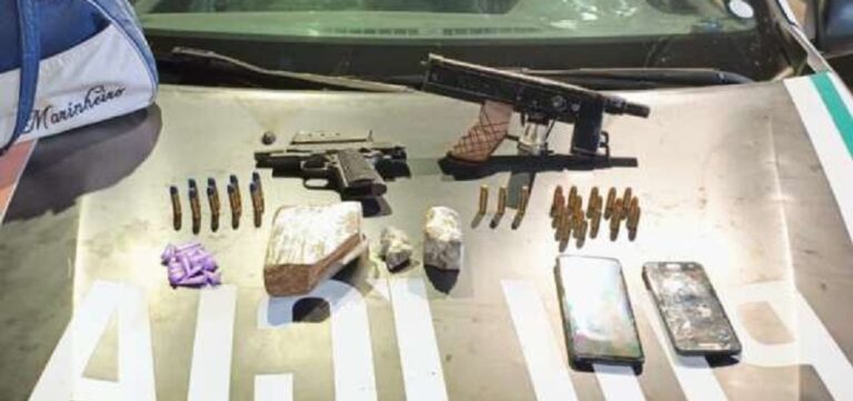 Mulher e adolescente com criança de colo são flagradas transportando drogas e explosivos no Ceará