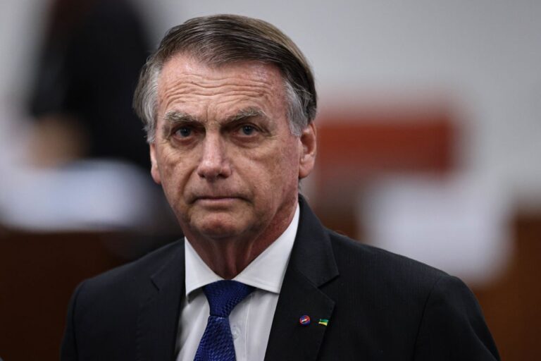 Aliados estimam prisão de Bolsonaro para novembro após trânsito em julgado do processo