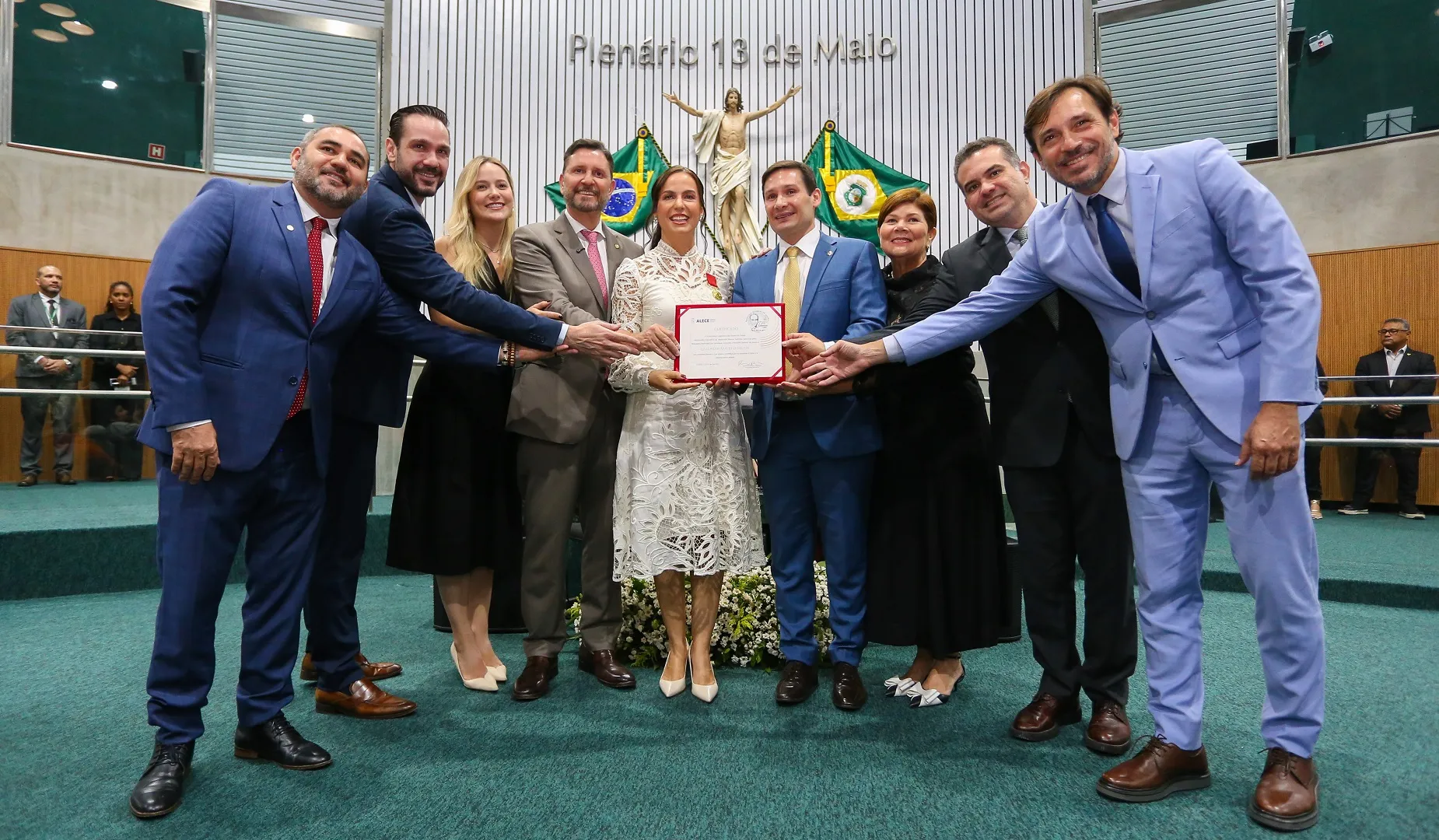 Assembleia concede Medalha Herbert de Souza à primeira-dama do Ceará Lia de Freitas