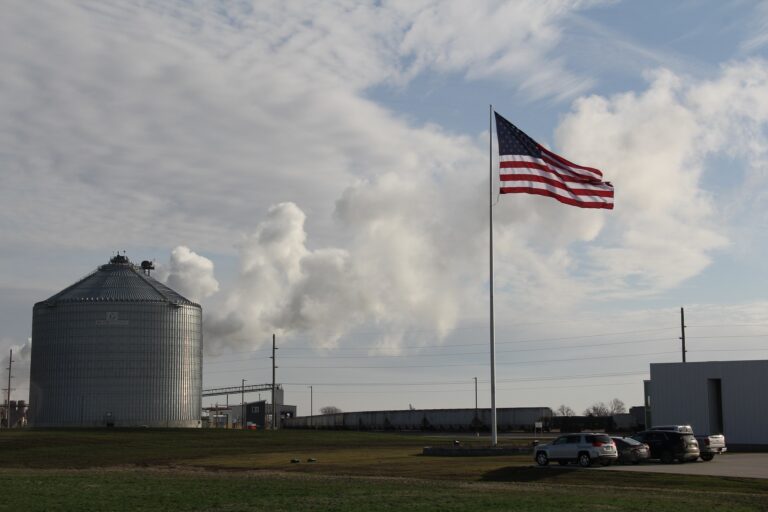 Com shutdown, pacote de ajuda a produtores americanos é adiado