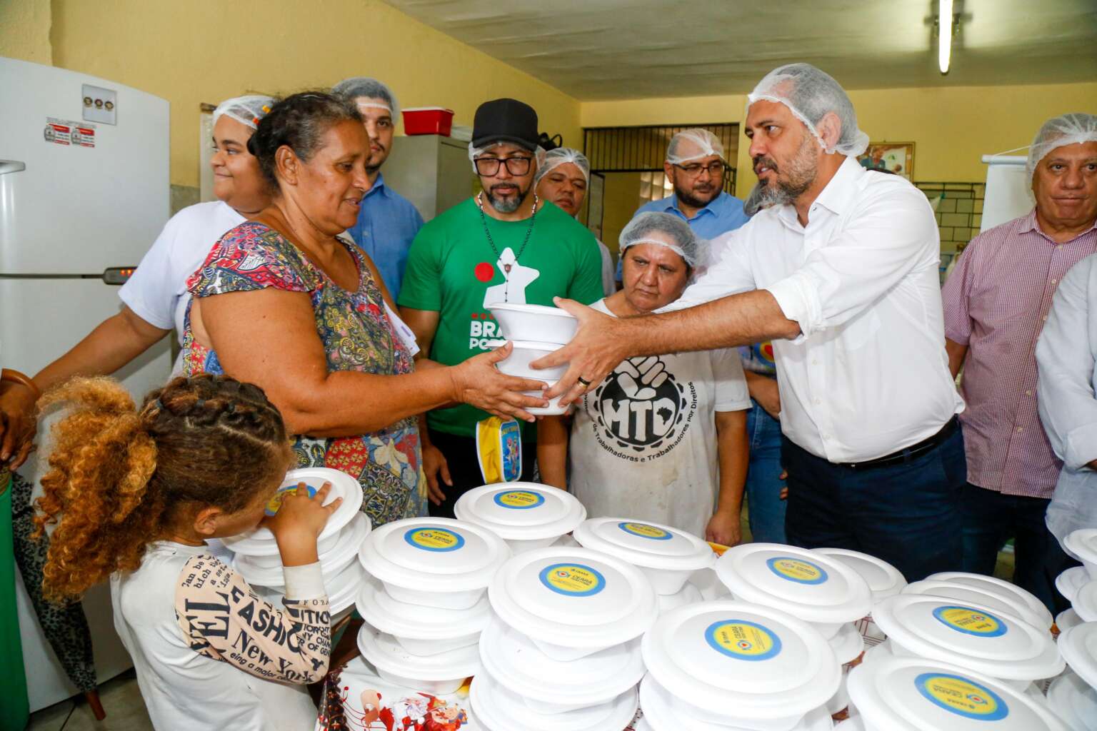 Insegurança alimentar grave recua e quase 150 mil pessoas deixam de passar fome no Ceará, aponta IBGE