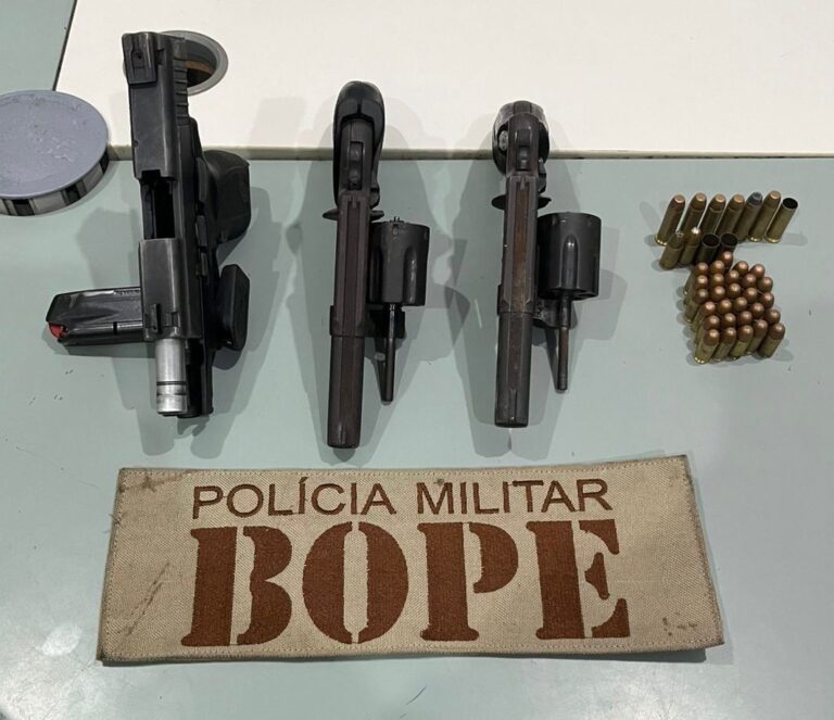 Tiroteio entre policiais e criminosos em Fortaleza termina com dois mortos e dois detidos